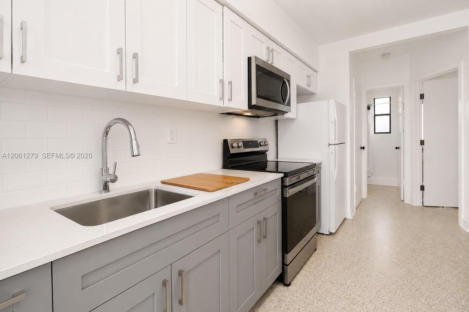 Ver detalles / 2100 sq. ft. $ 2026-07-28 0 foto