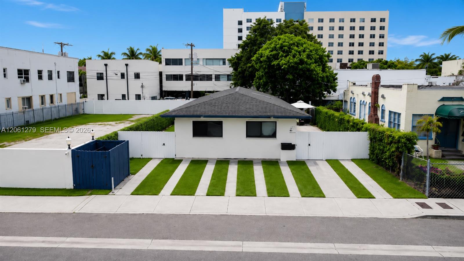 Ver detalles / 2100 sq. ft. $ 2026-07-28 0 foto