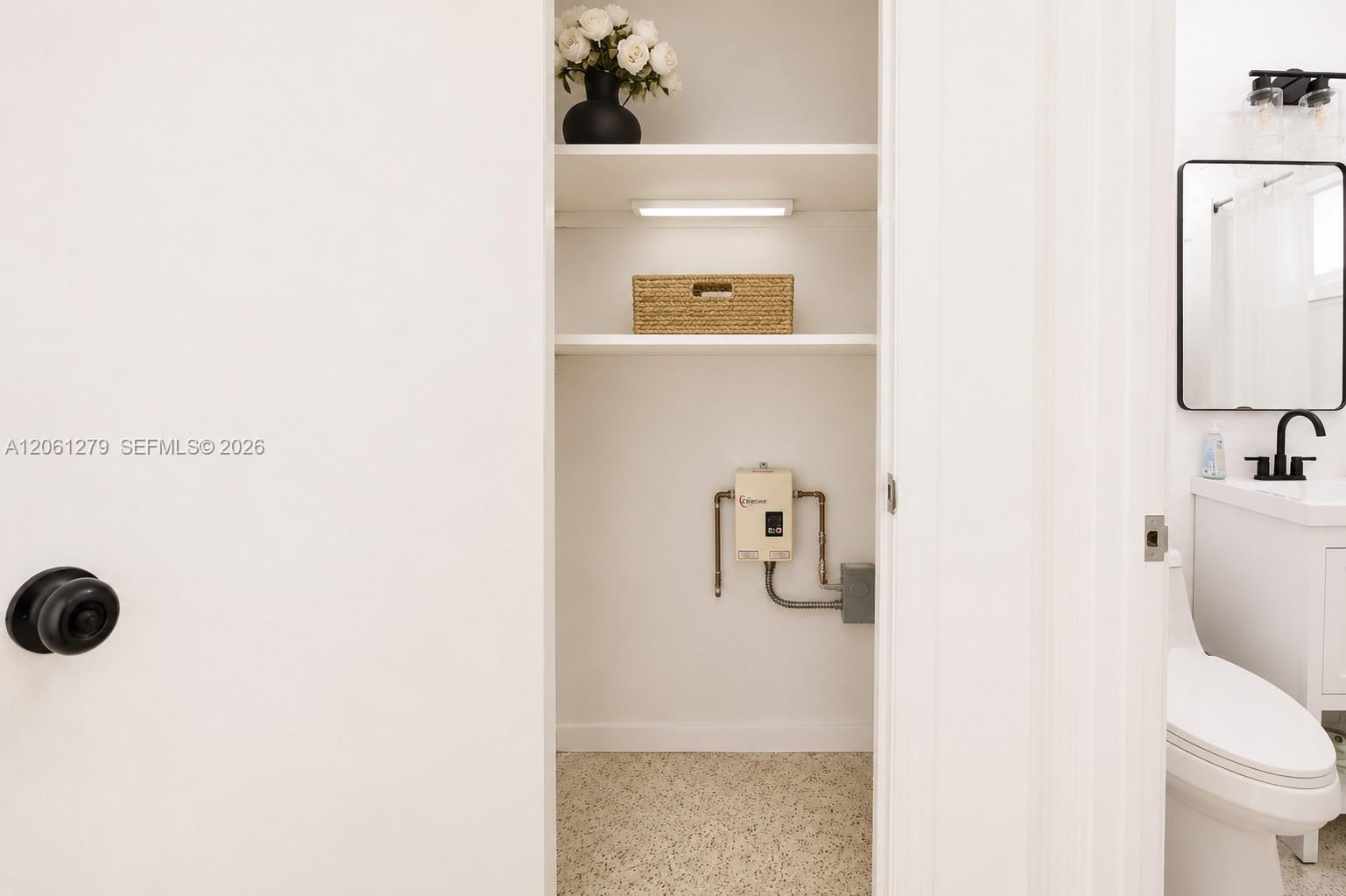 Ver detalles / 2100 sq. ft. $ 2026-07-28 0 foto