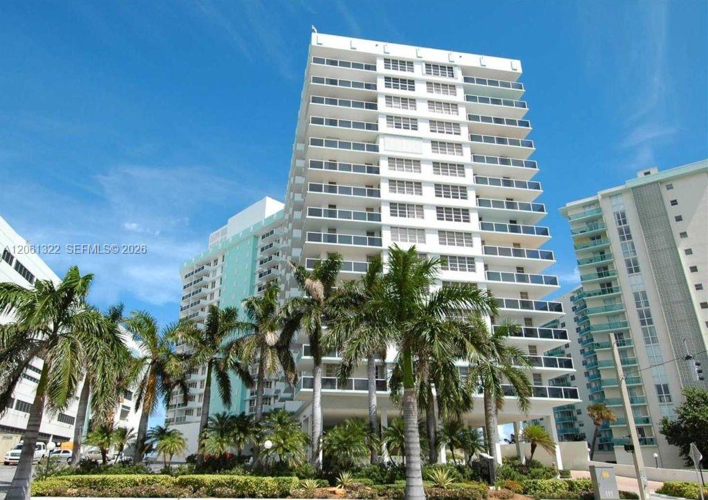 Photo of 3725 Ocean Dr  #1108, Hollywood, Florida, 33019 - 