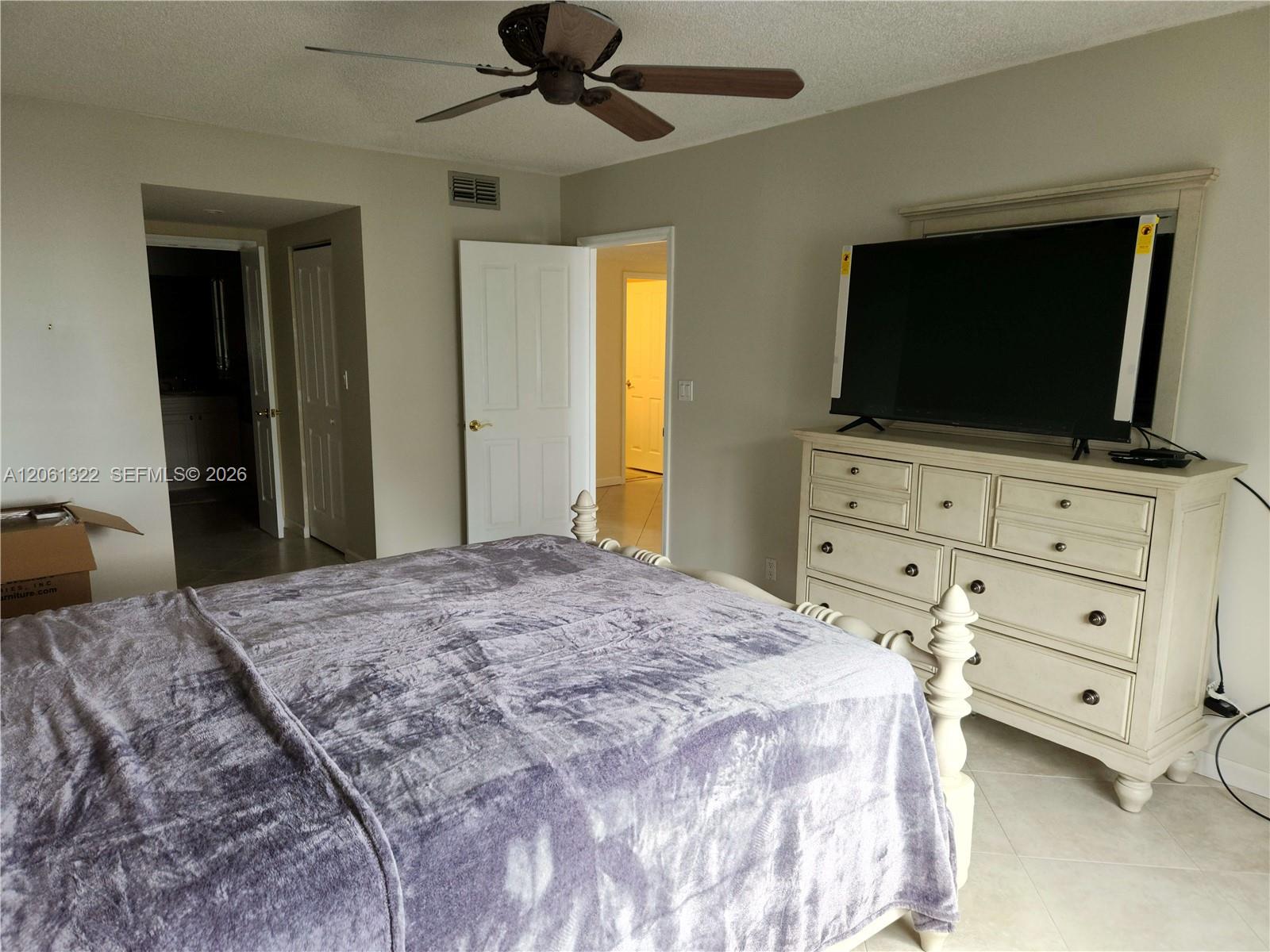 Photo of 3725 Ocean Dr  #1108, Hollywood, Florida, 33019 - 