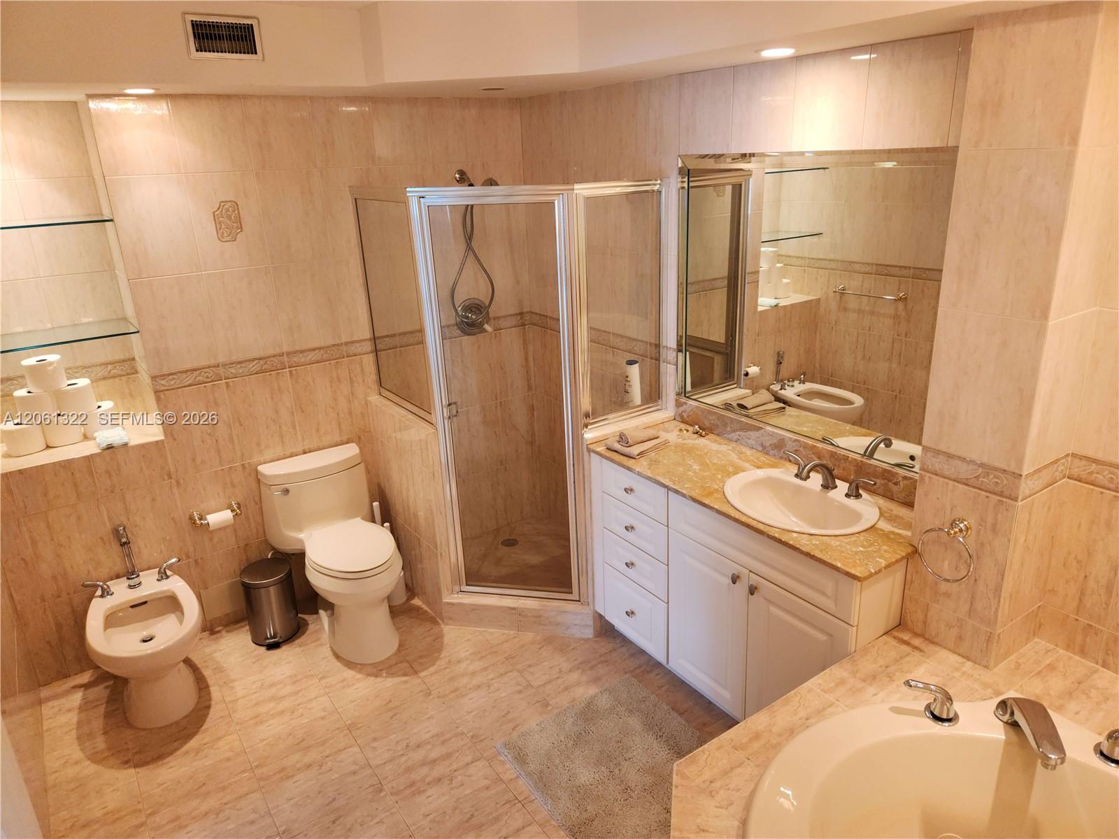 Photo of 3725 Ocean Dr  #1108, Hollywood, Florida, 33019 - 