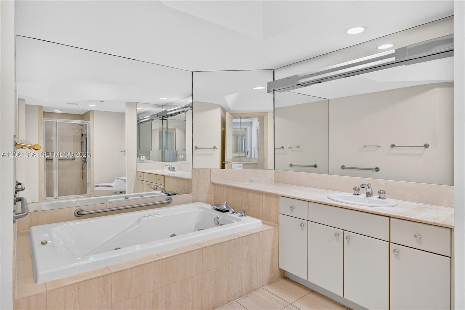 3008 2 / 2 1560 sq. ft. $ 2026-07-28 0 foto