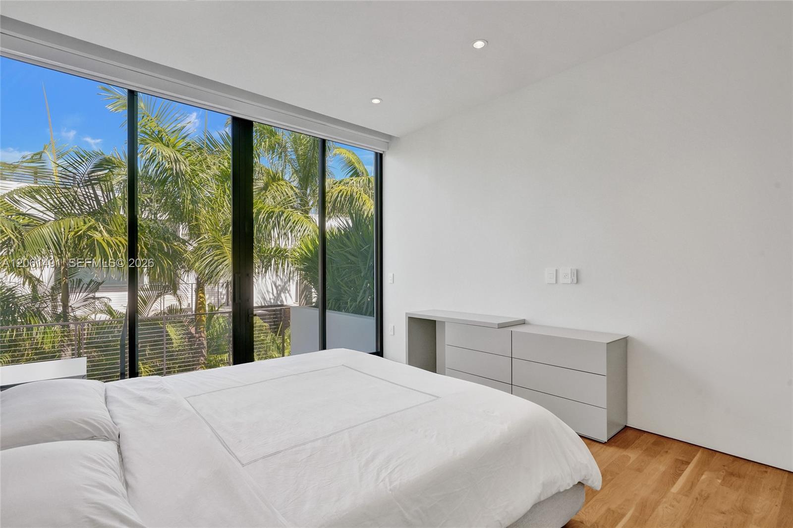 Photo of   , Golden Beach, Florida, 33160 - 