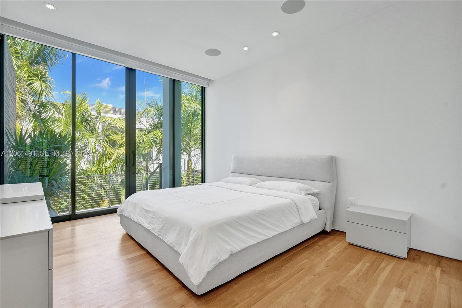 Photo of   , Golden Beach, Florida, 33160 - 