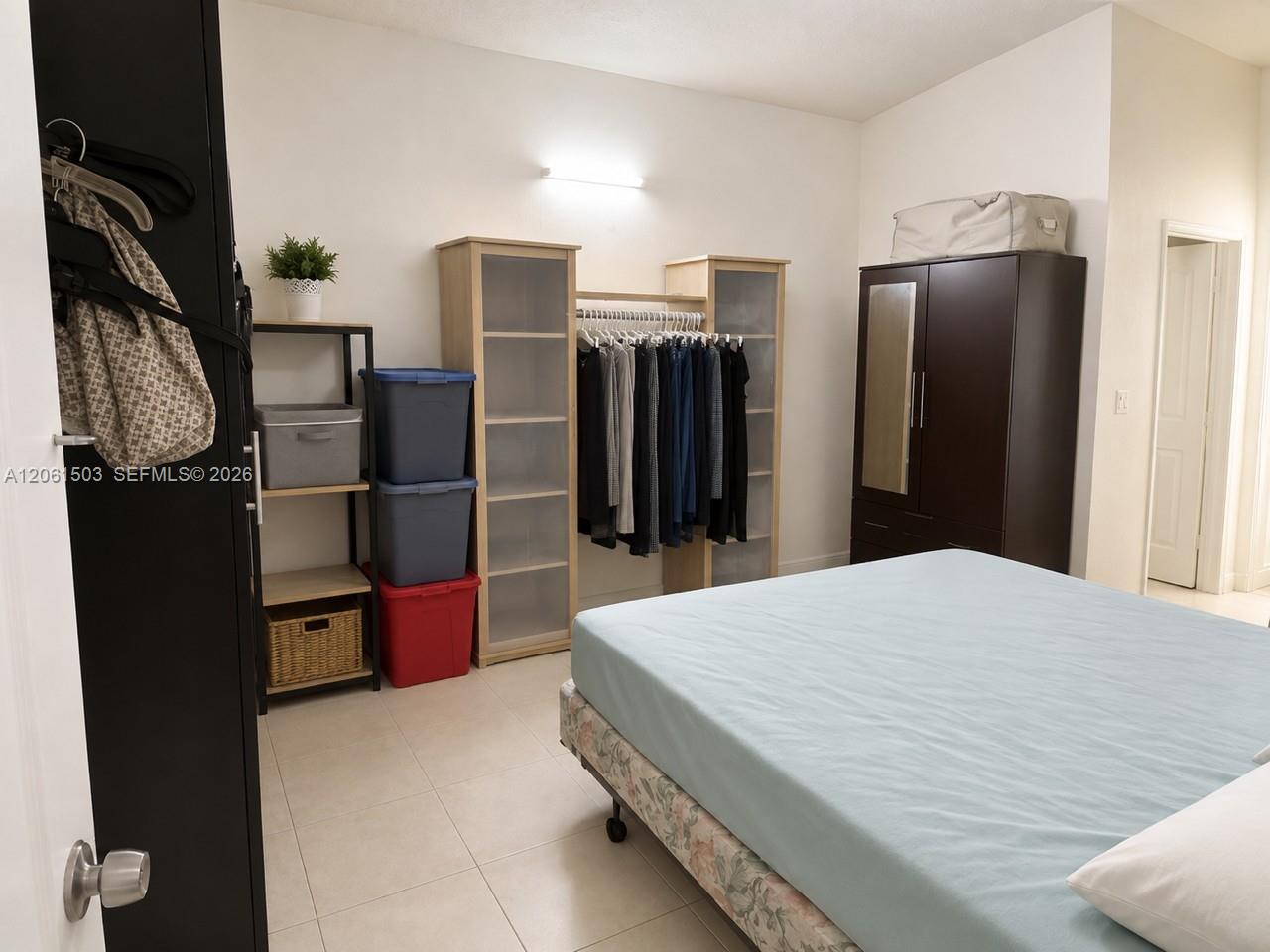 4874 3 / 2 1826 sq. ft. $ 2026-08-17 0 Photo