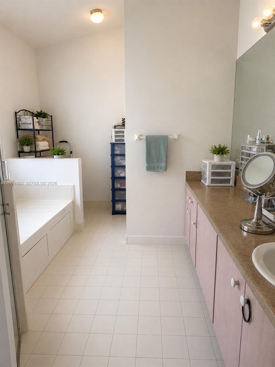 4874 3 / 2 1826 sq. ft. $ 2026-08-17 0 Photo