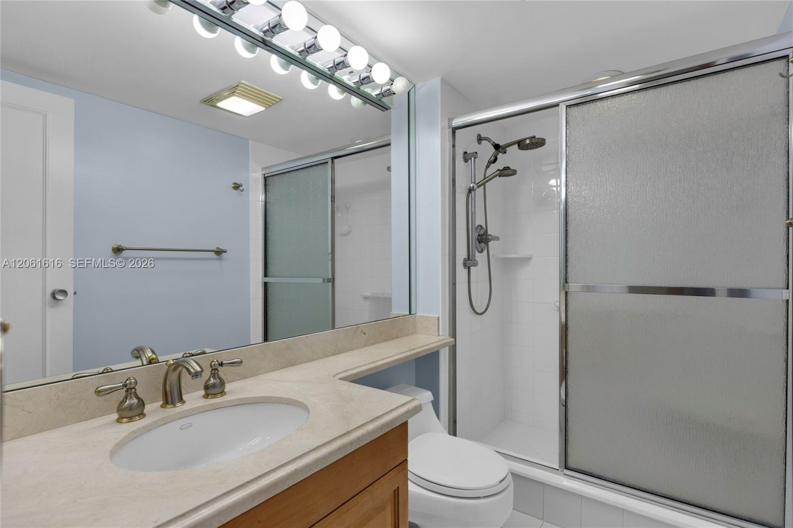 Photo of 20335 Country Club Dr  #1806, Aventura, Florida, 33180 - 