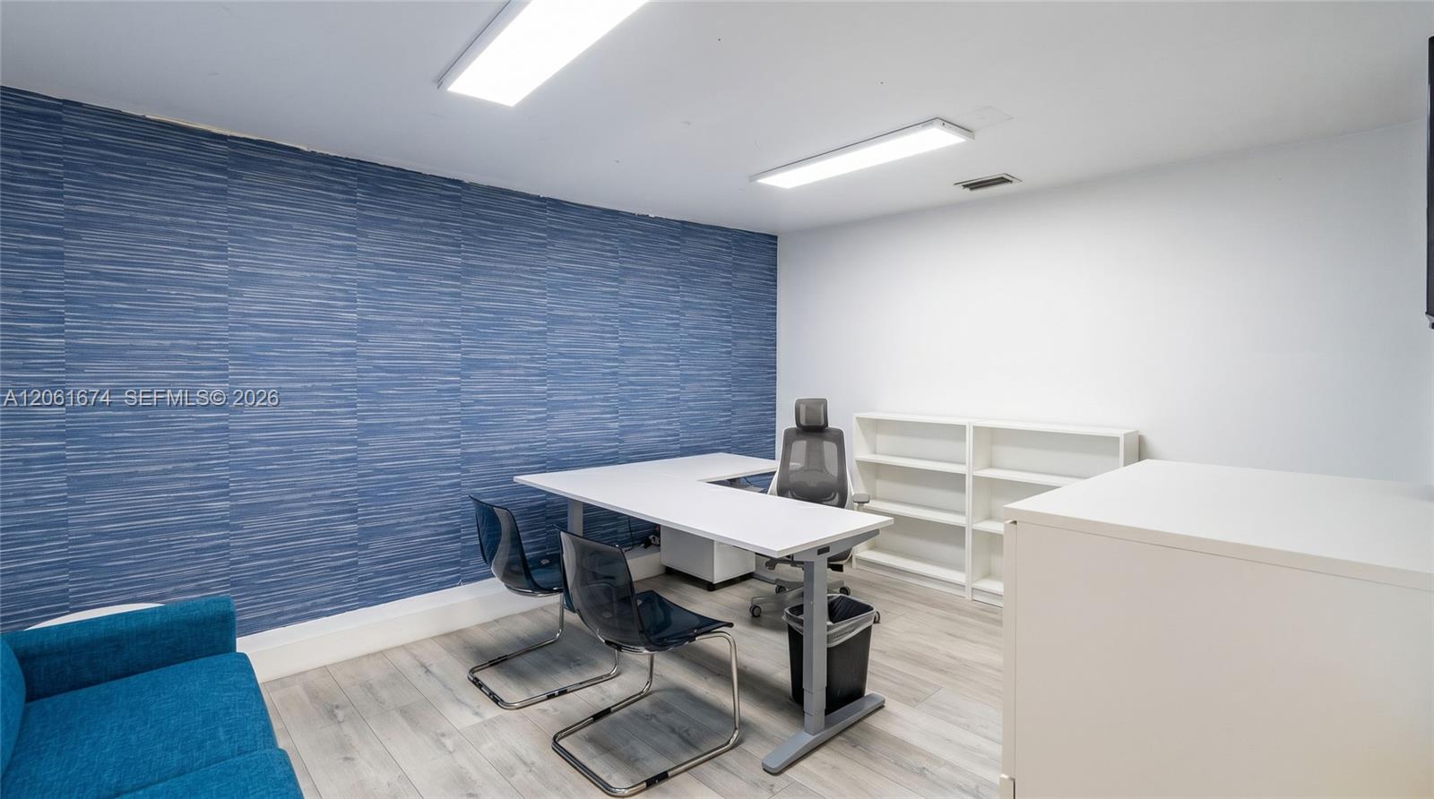 Ver detalles 5516 / sq. ft. $ 2026-07-29 0 foto
