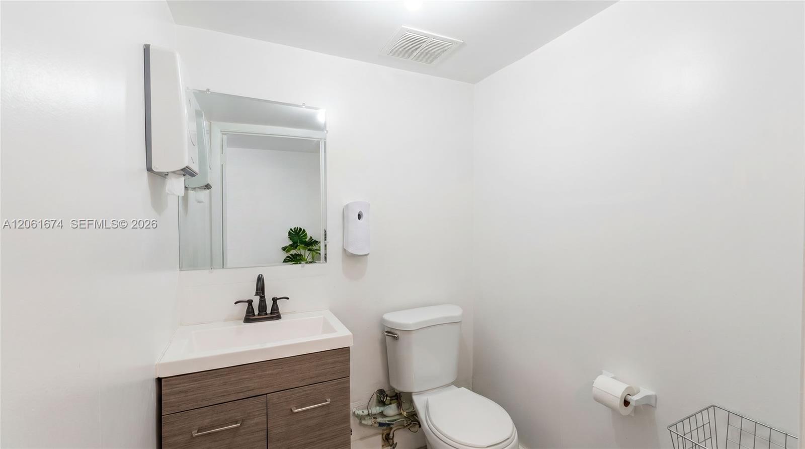 Ver detalles 5516 / sq. ft. $ 2026-07-29 0 foto