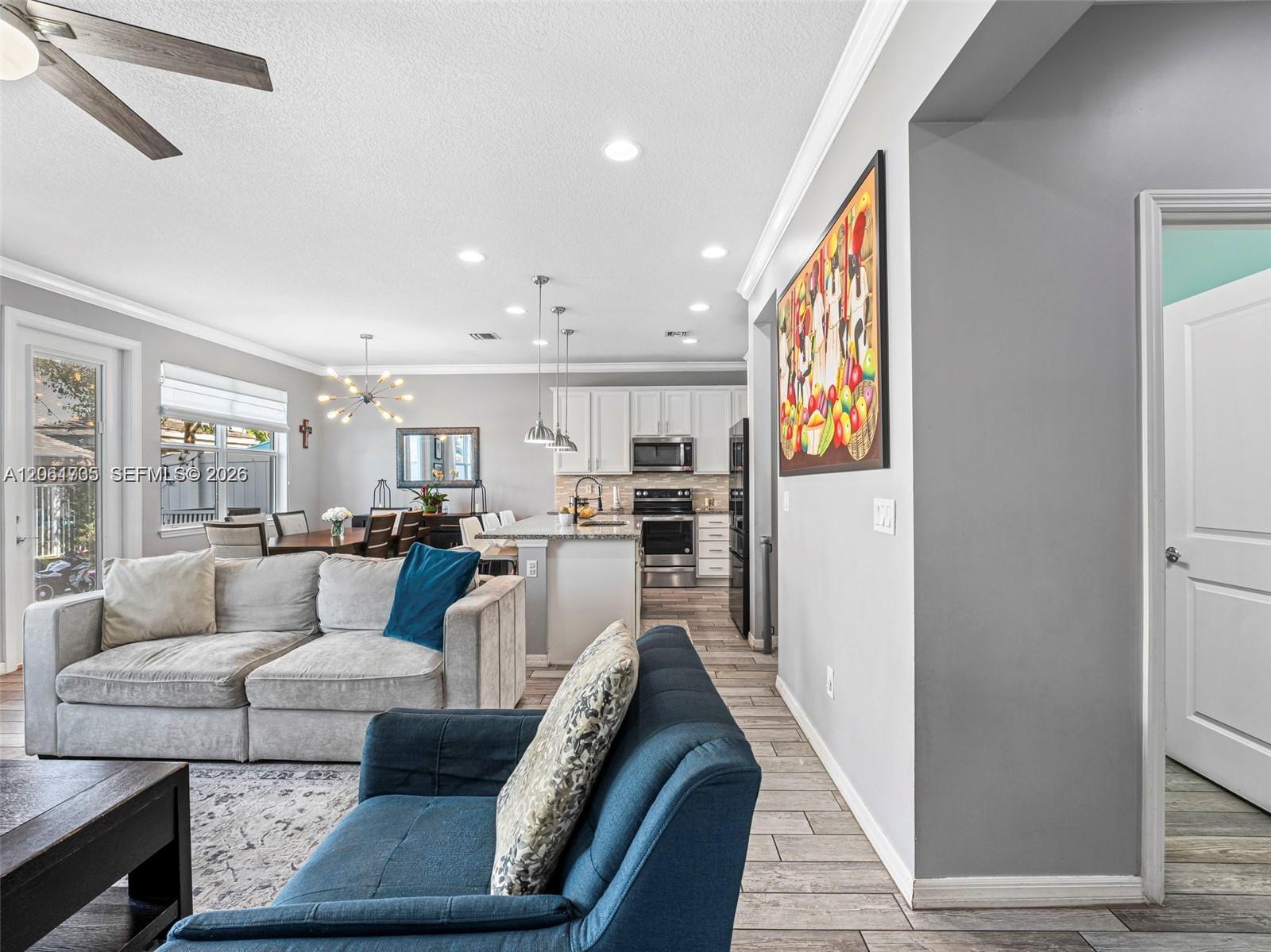 3953 3 / 3 1768 sq. ft. $ 2026-07-29 0 foto