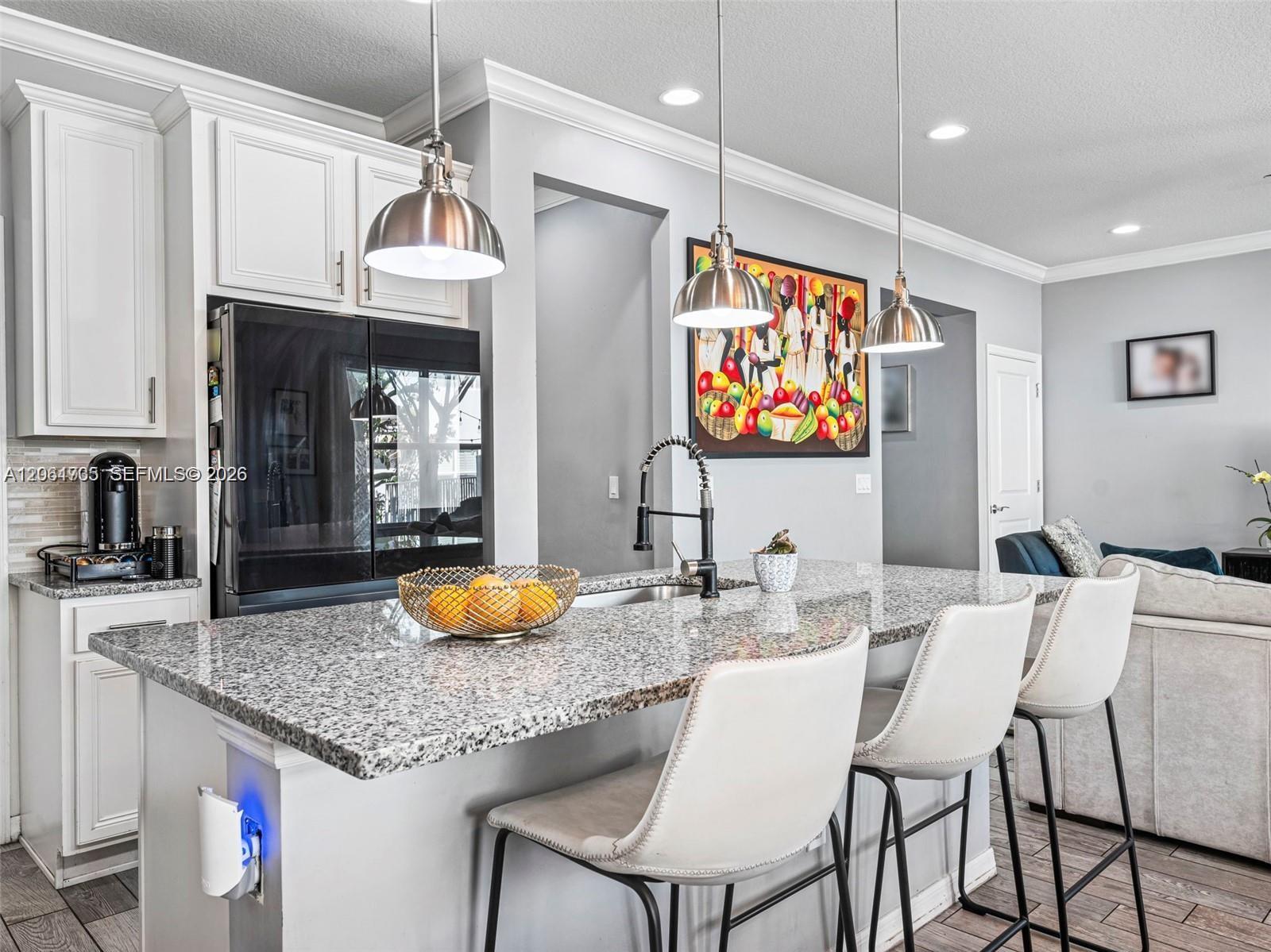 3953 3 / 3 1768 sq. ft. $ 2026-07-29 0 foto