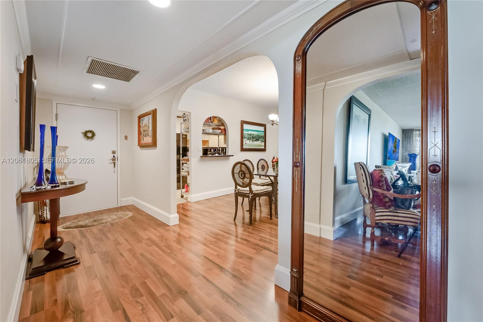 See details 501 2 / 3 1510 sq. ft. $ 2026-07-29 0 Photo