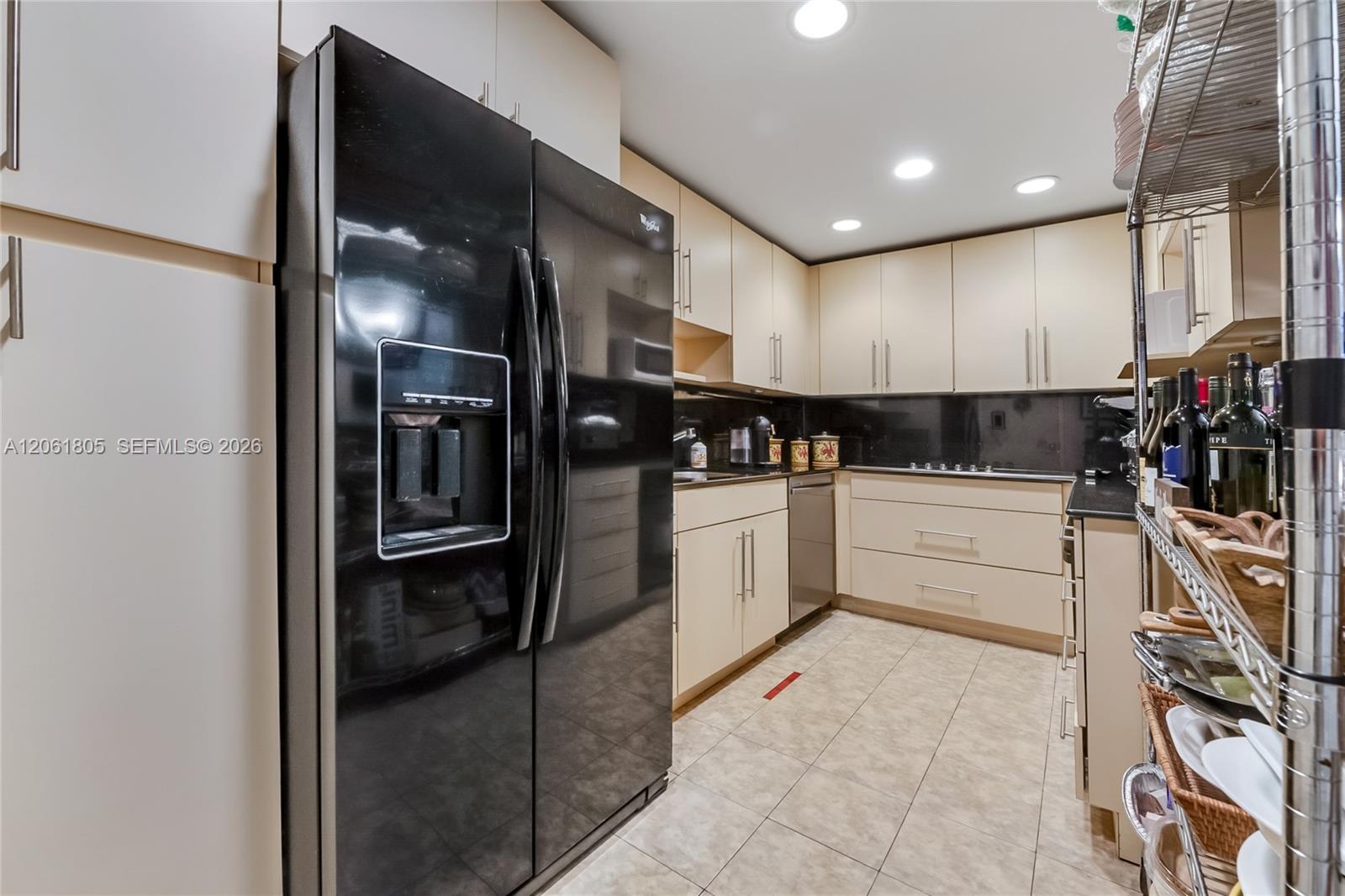 See details 501 2 / 3 1510 sq. ft. $ 2026-07-29 0 Photo