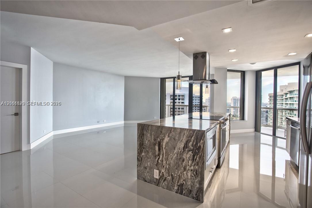 Photo of 20191 Country Club Dr  #2703, Aventura, Florida, 33180 - 