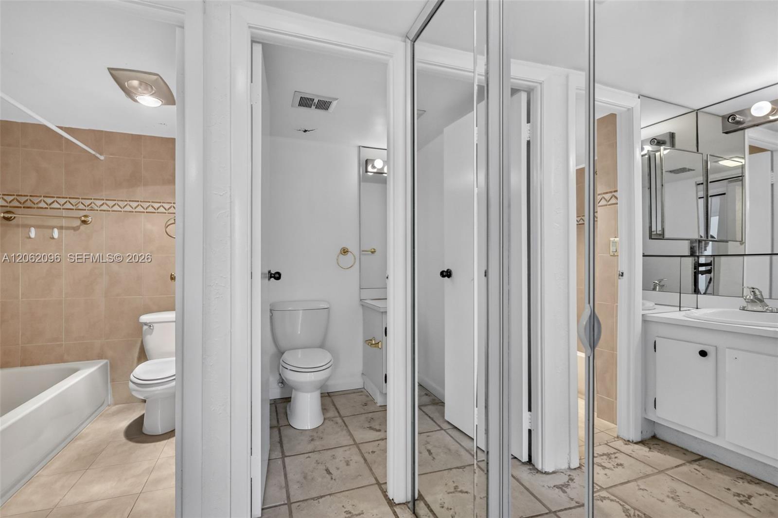 Photo of 20335 Country Club Dr  #107, Aventura, Florida, 33180 - 