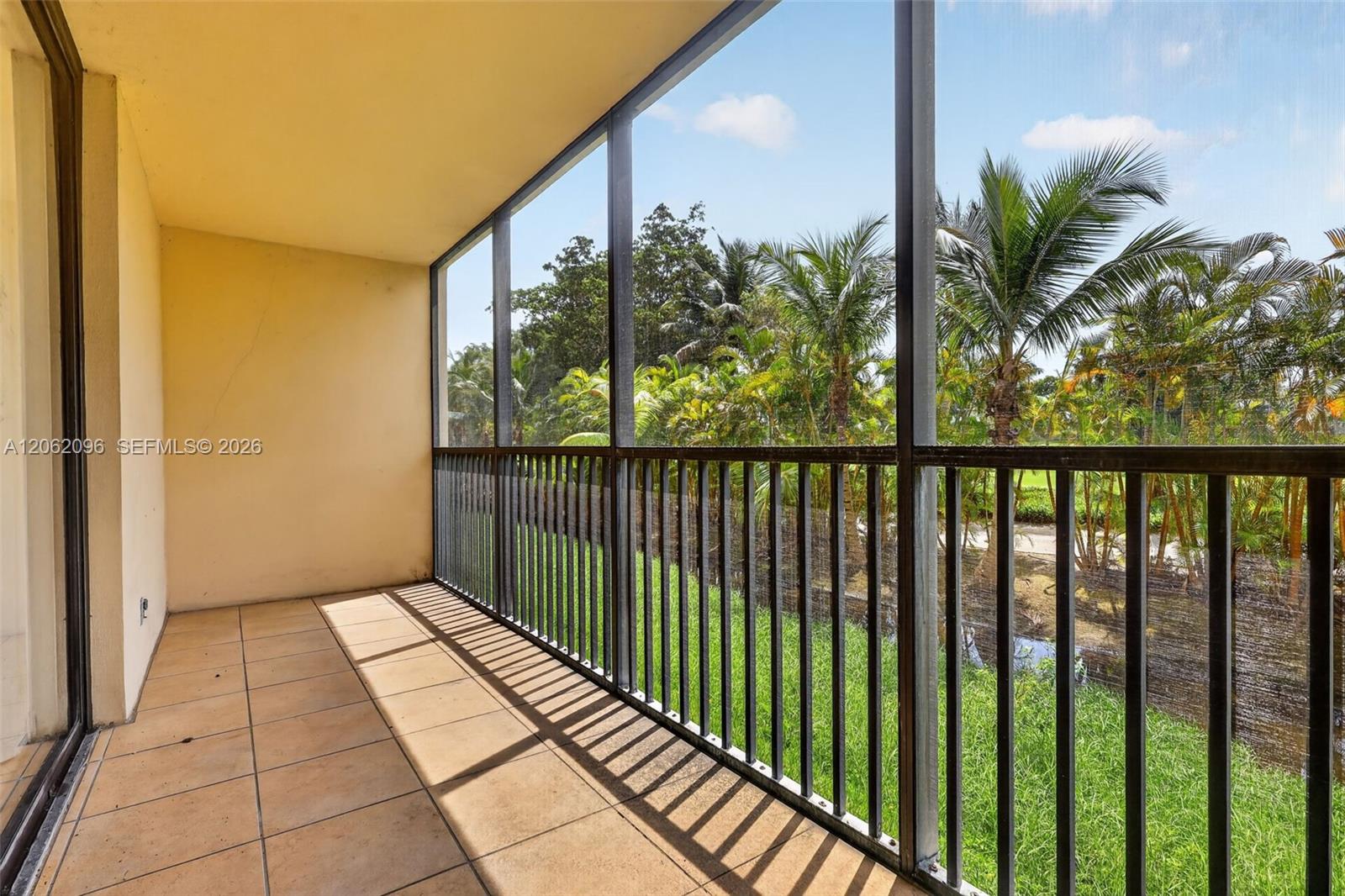 Photo of 20335 Country Club Dr  #107, Aventura, Florida, 33180 - 