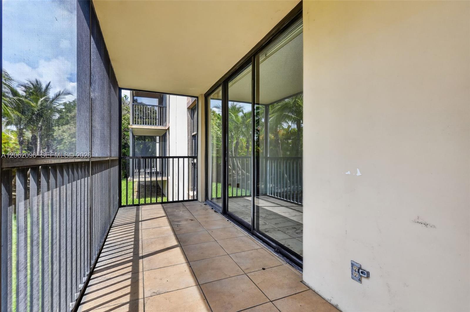 Photo of 20335 Country Club Dr  #107, Aventura, Florida, 33180 - 