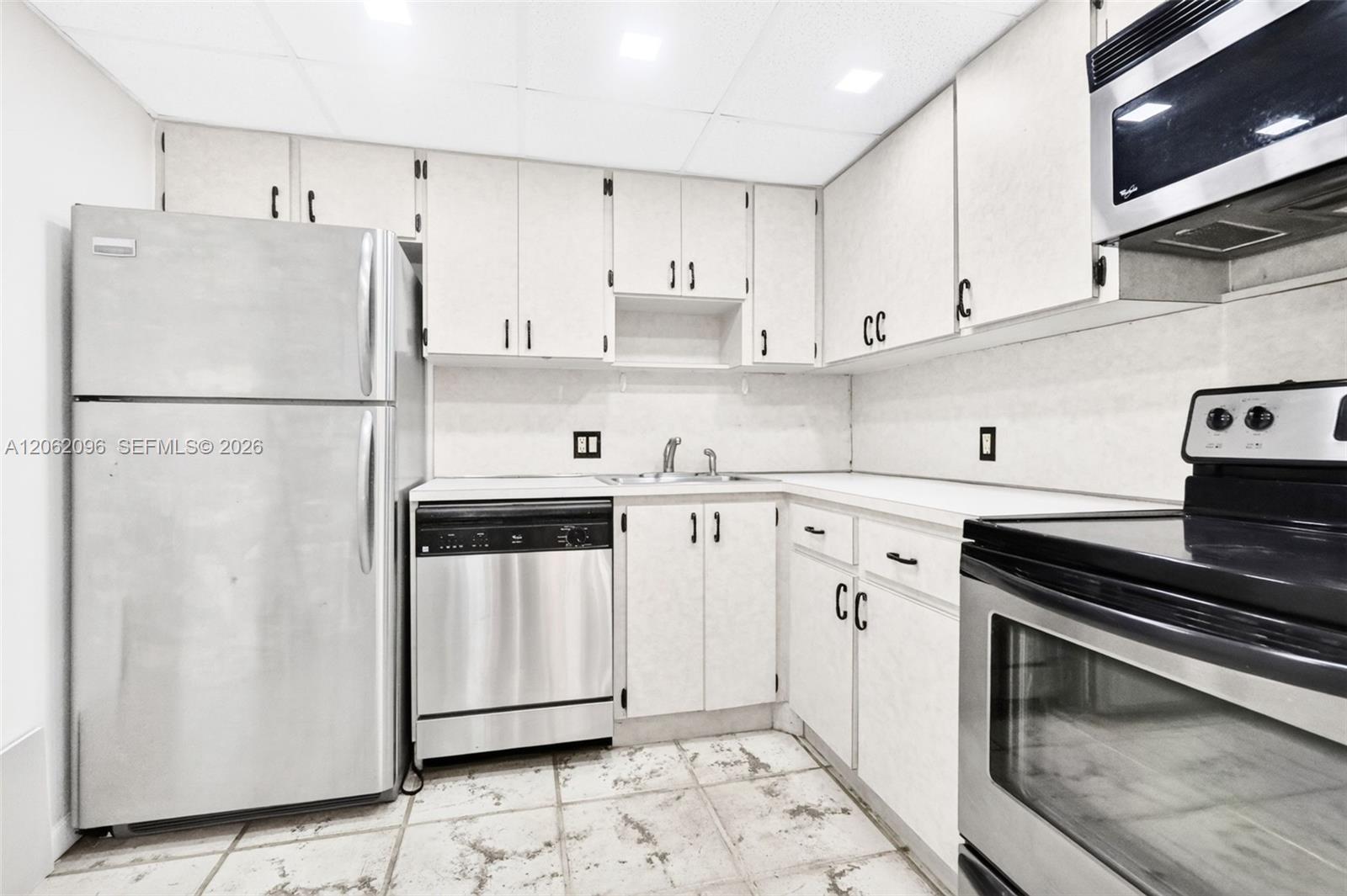 Photo of 20335 Country Club Dr  #107, Aventura, Florida, 33180 - 