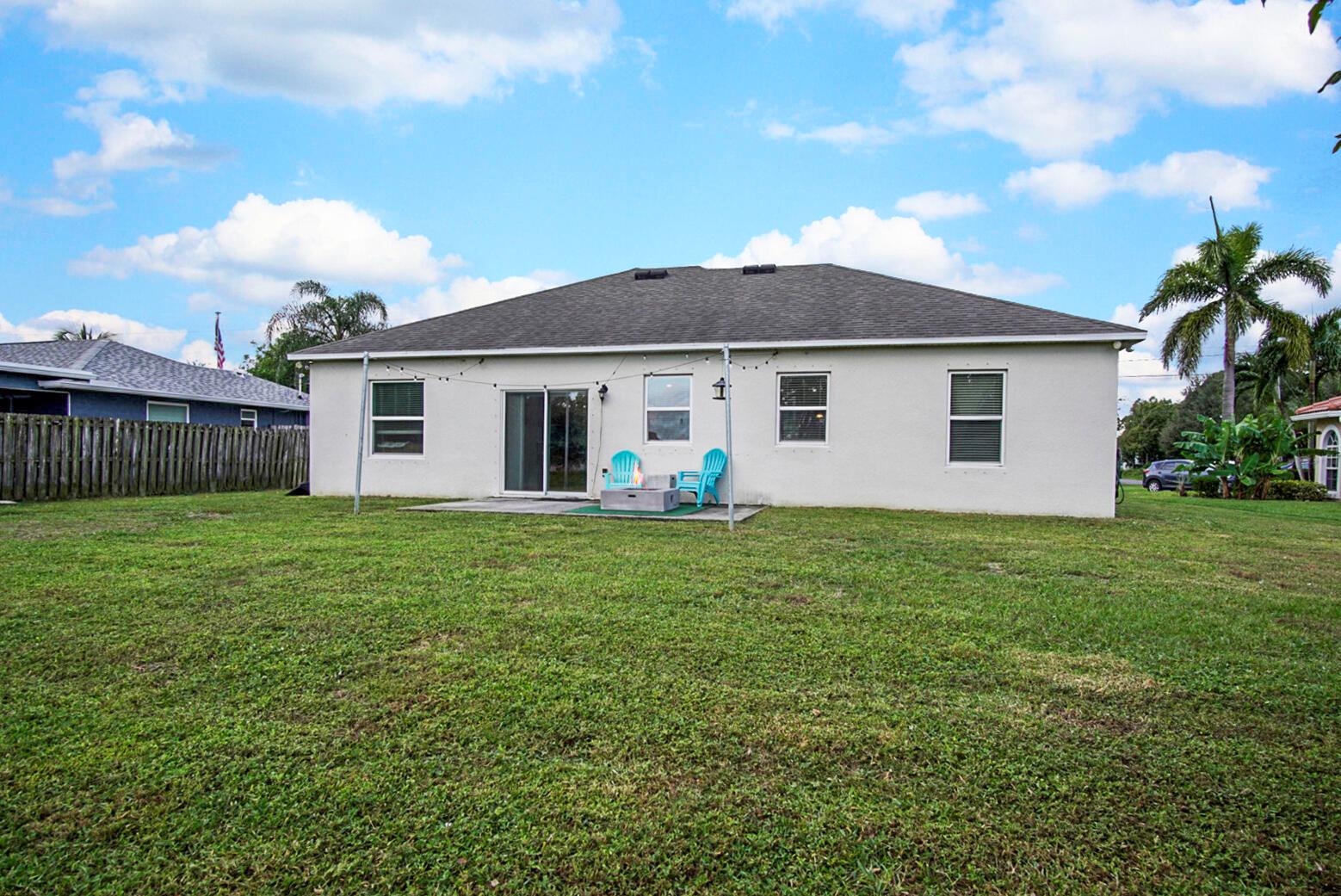 Ver detalles 2109 3 / 2 1600 sq. ft. $ 2026-07-30 0 foto