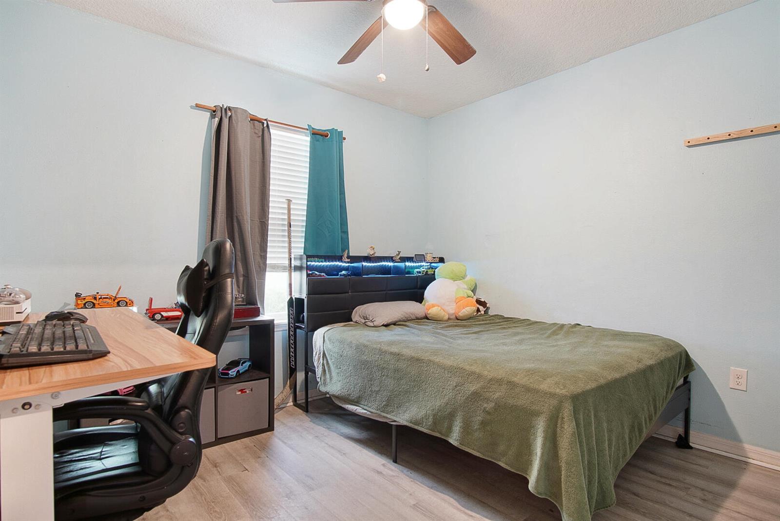 Ver detalles 2109 3 / 2 1600 sq. ft. $ 2026-07-30 0 foto