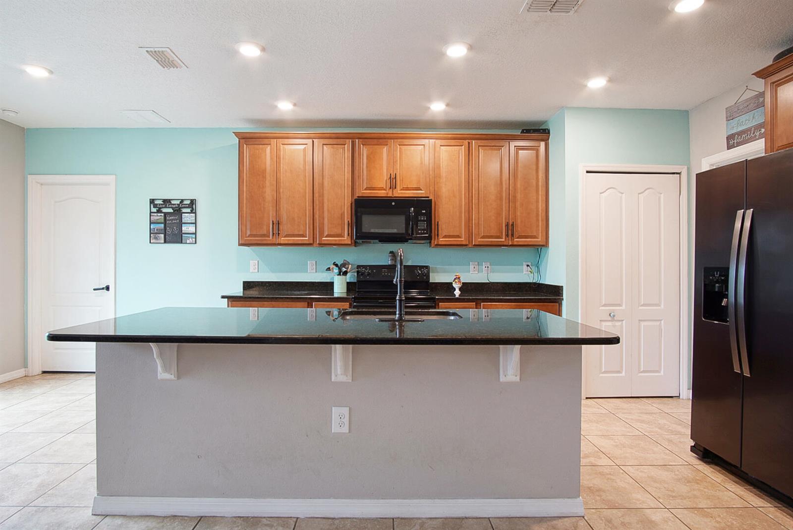 Ver detalles 2109 3 / 2 1600 sq. ft. $ 2026-07-30 0 foto