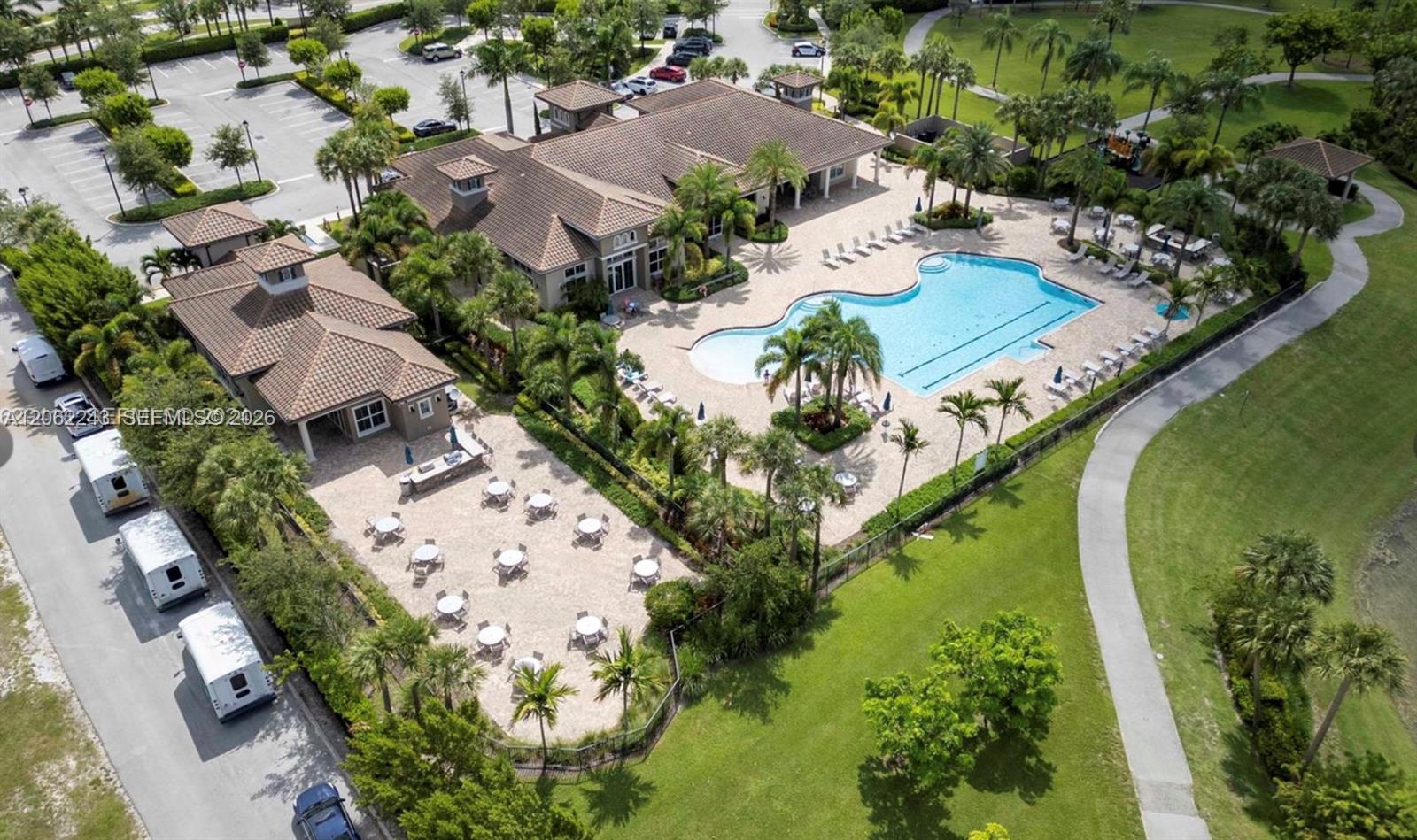 1240 3 / 3 1421 sq. ft. $ 2026-07-30 0 Photo