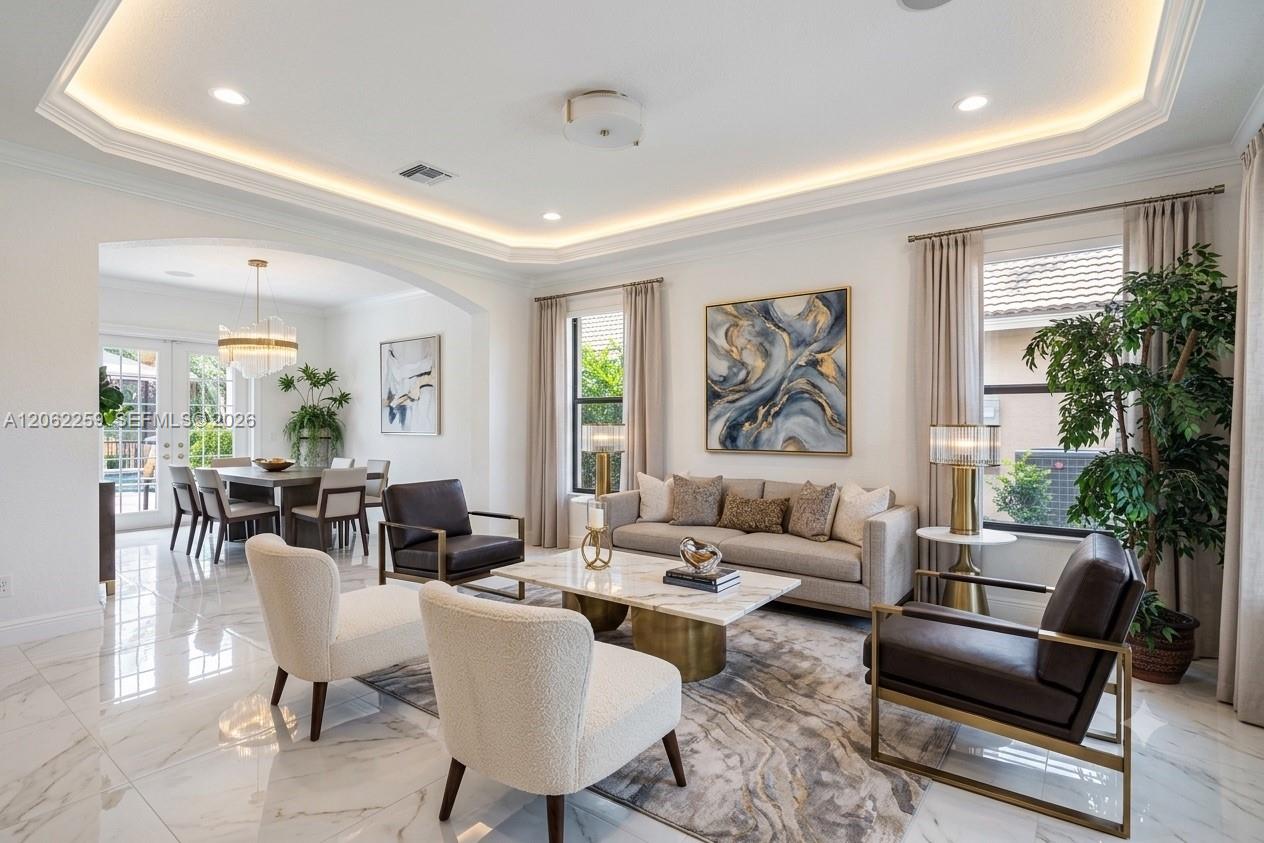 904 6 / 5 4027 sq. ft. $ 2026-07-30 0 foto