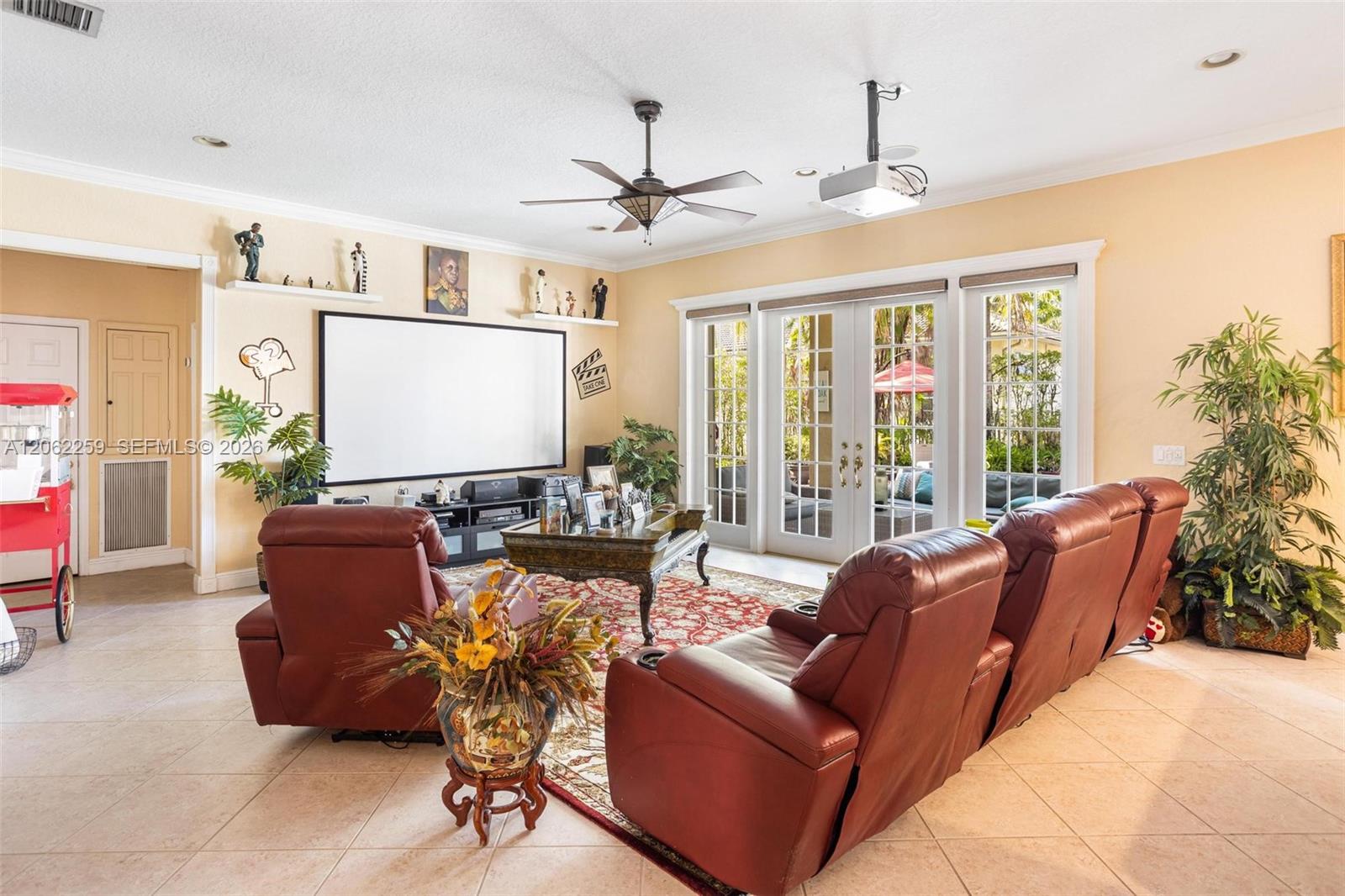 904 6 / 5 4027 sq. ft. $ 2026-07-30 0 foto