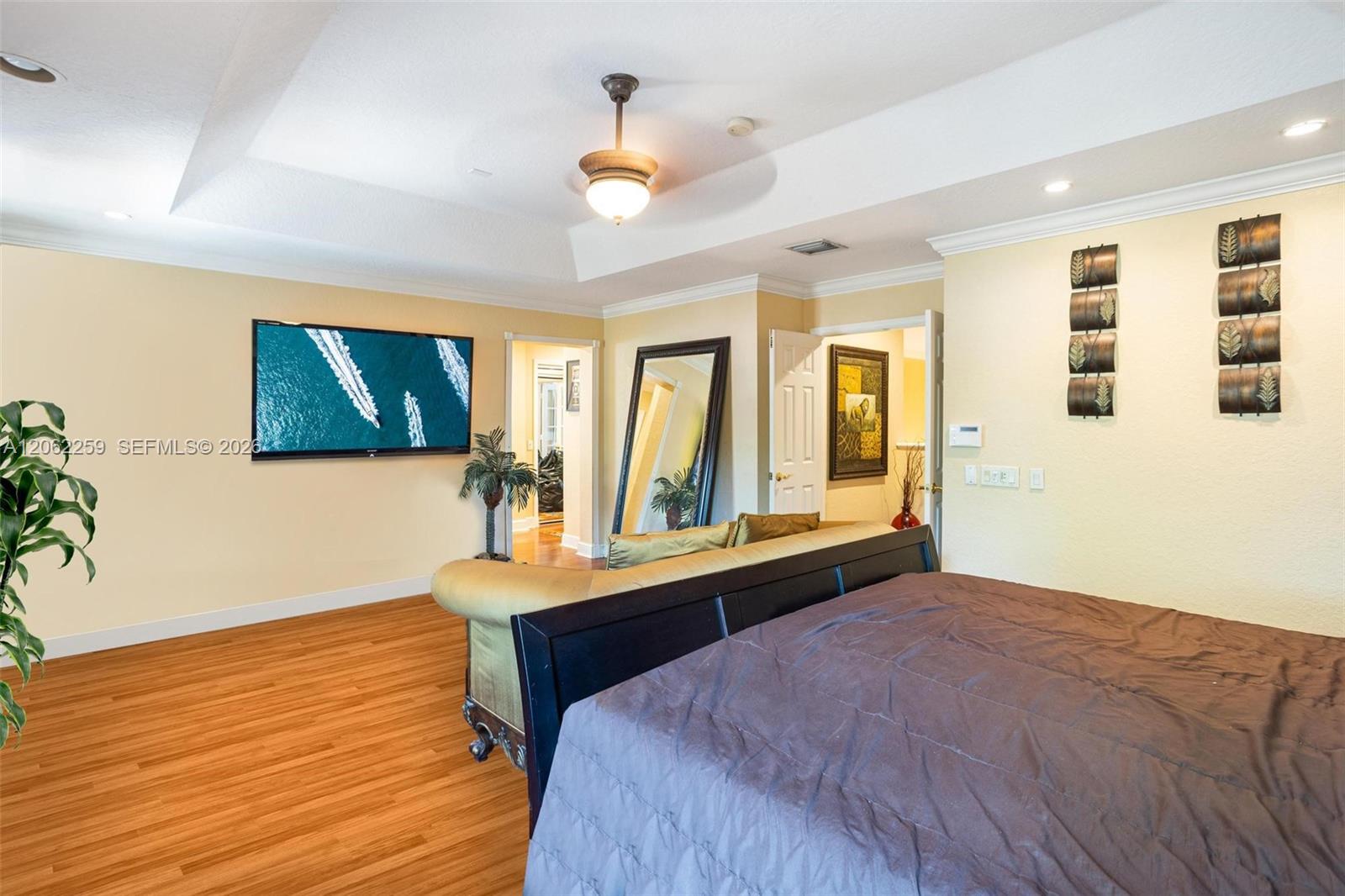 904 6 / 5 4027 sq. ft. $ 2026-07-30 0 foto