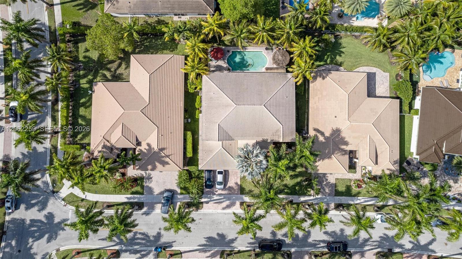 904 6 / 5 4027 sq. ft. $ 2026-07-30 0 foto