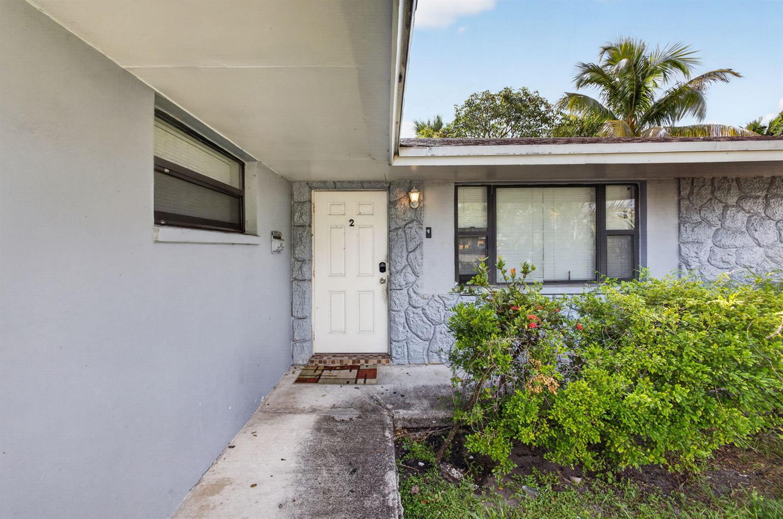 See details / 0 1965 sq. ft. $ 2026-08-03 0 Photo