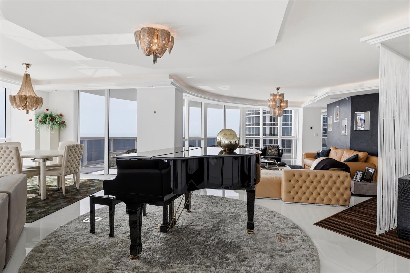 See details PH 5109 3 / 4045 sq. ft. $ 2026-07-31 0 Photo