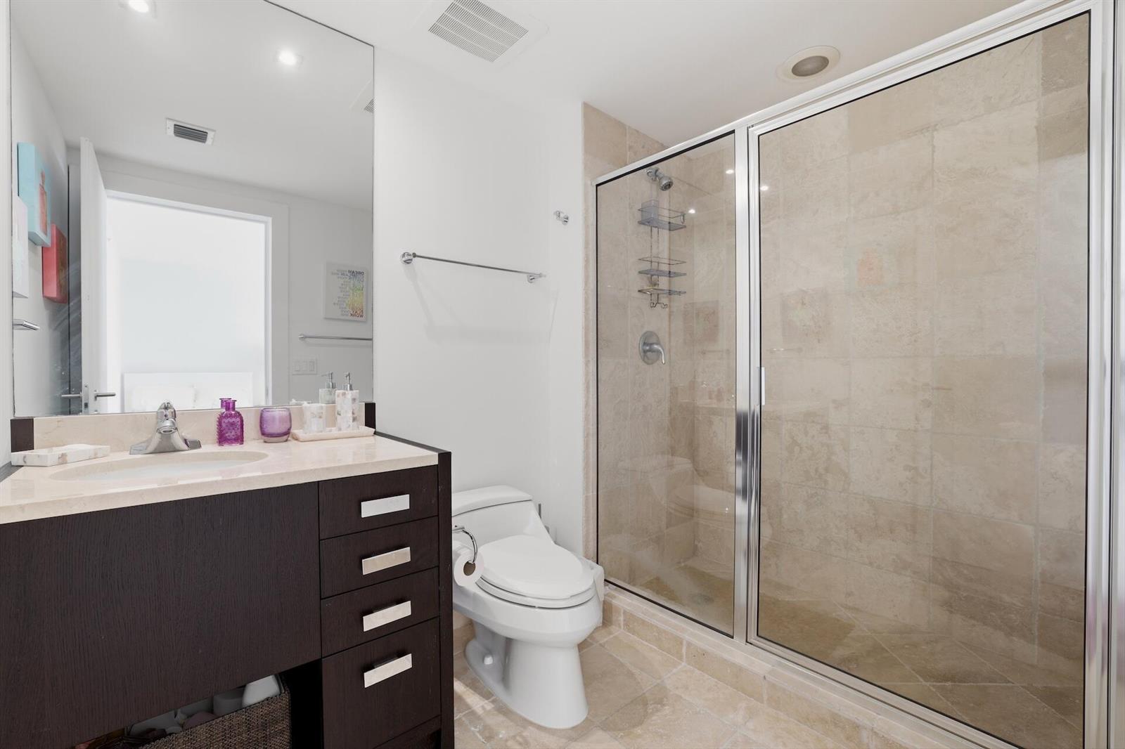 See details PH 5109 3 / 4045 sq. ft. $ 2026-07-31 0 Photo