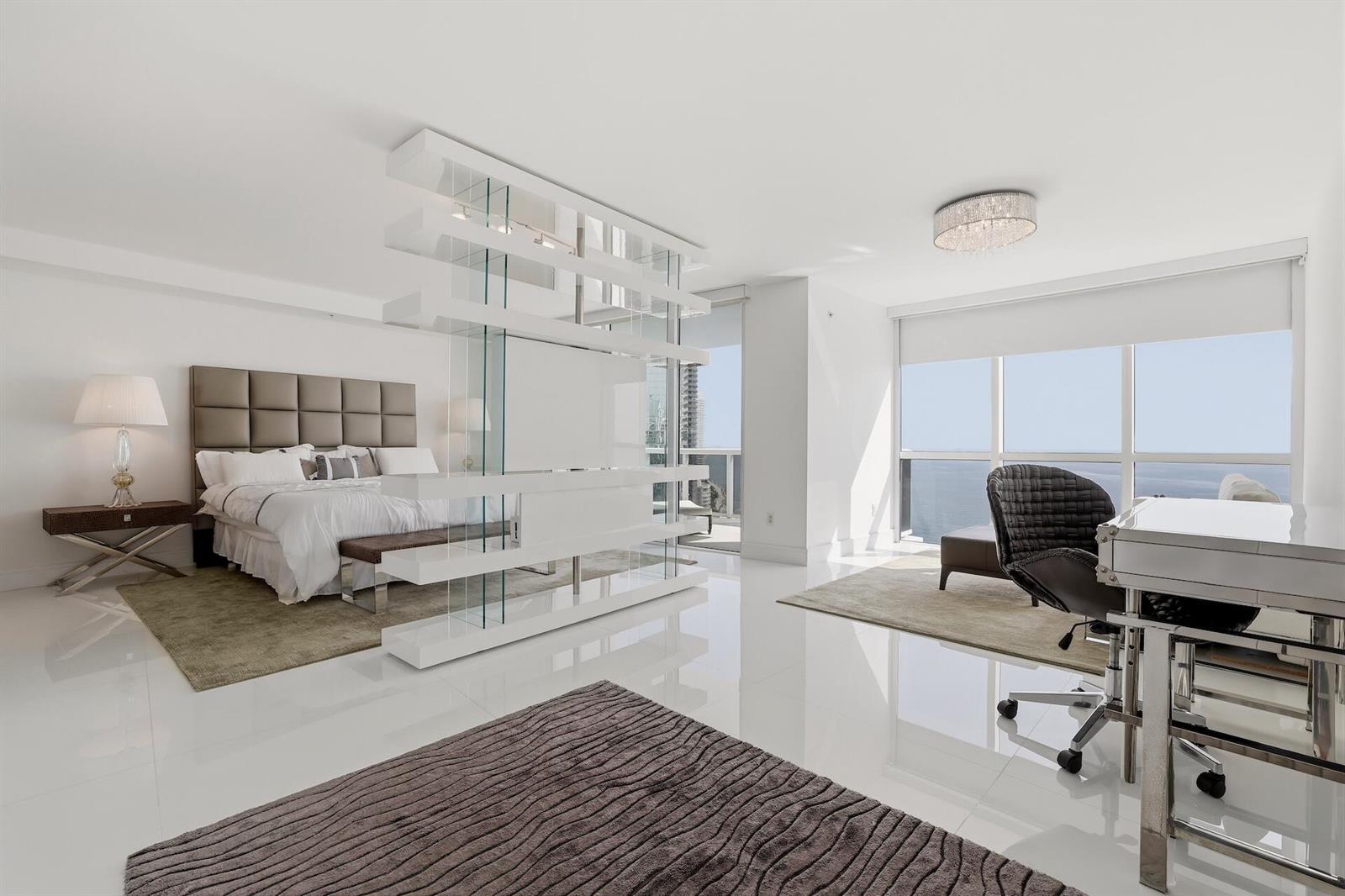 See details PH 5109 3 / 4045 sq. ft. $ 2026-07-31 0 Photo