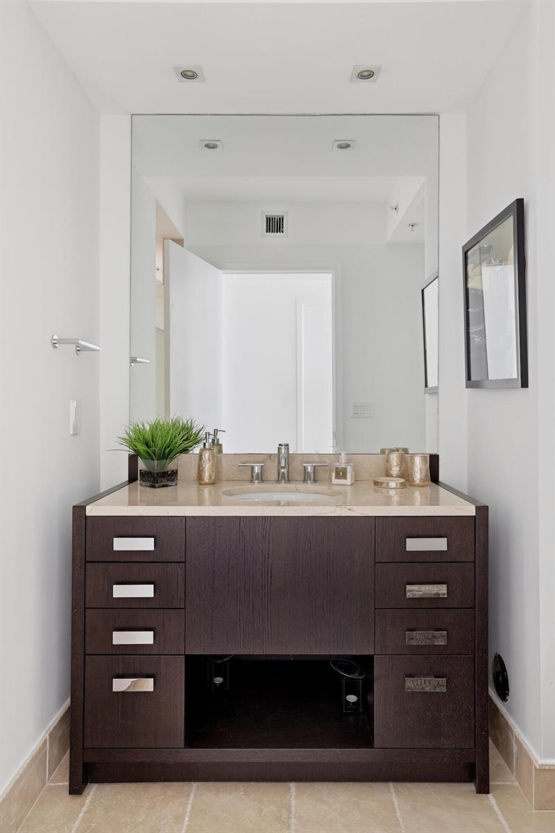 See details PH 5109 3 / 4045 sq. ft. $ 2026-07-31 0 Photo