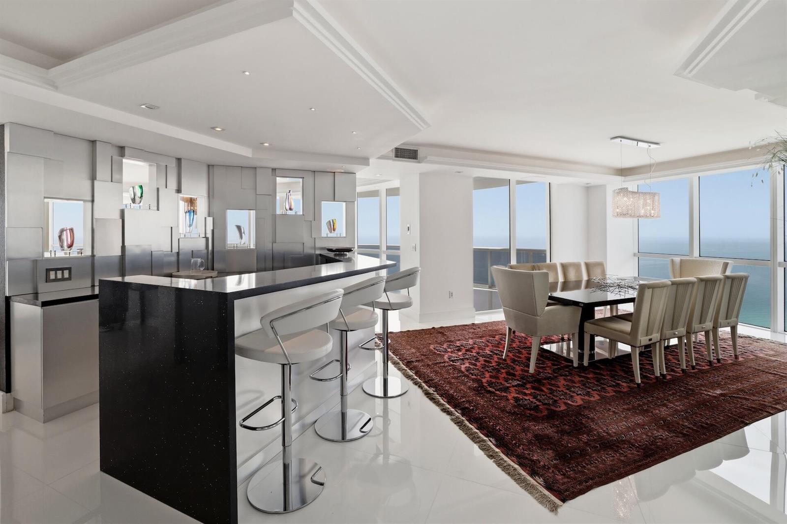 See details PH 5109 3 / 4045 sq. ft. $ 2026-07-31 0 Photo