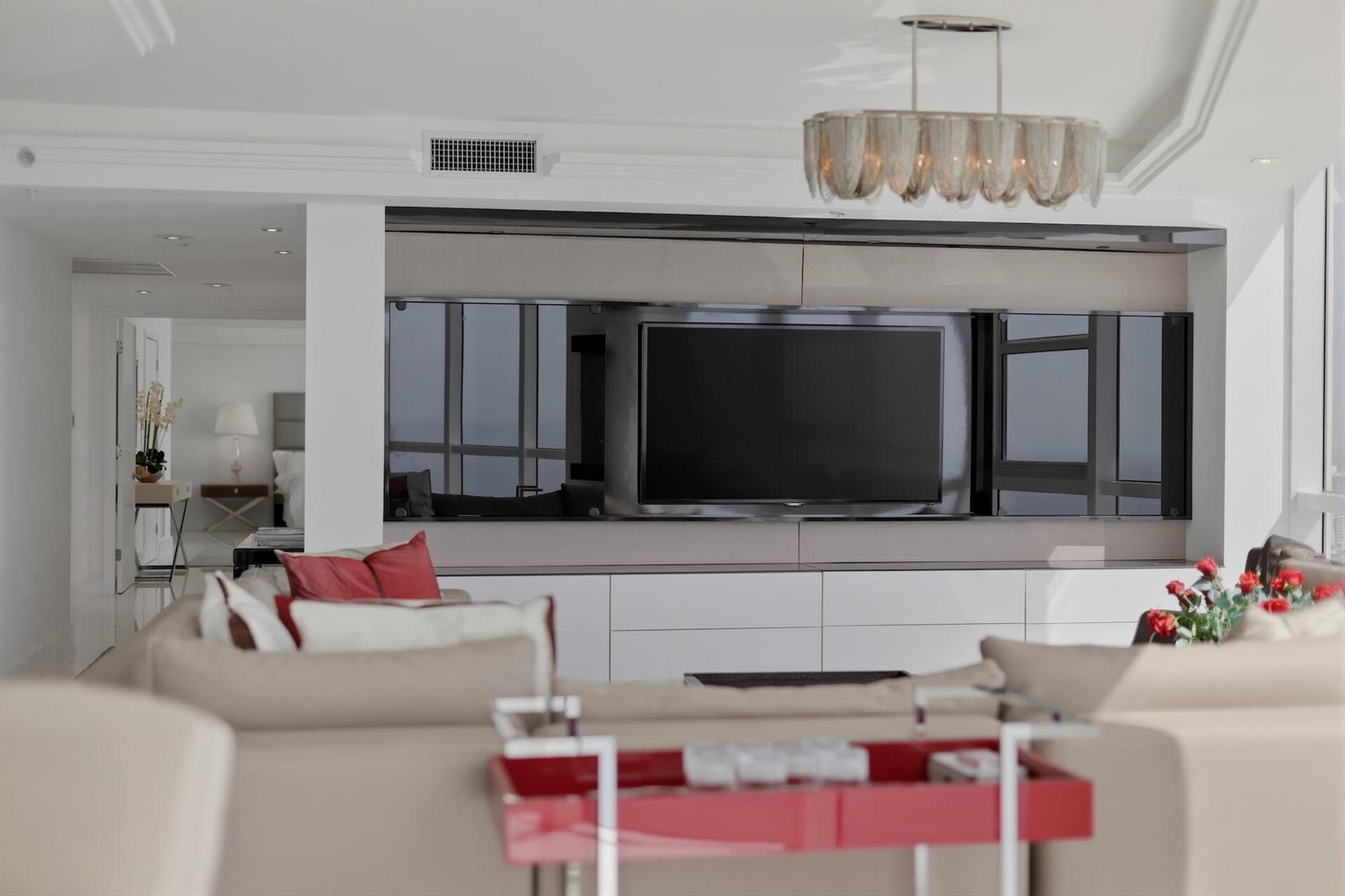 See details PH 5109 3 / 4045 sq. ft. $ 2026-07-31 0 Photo