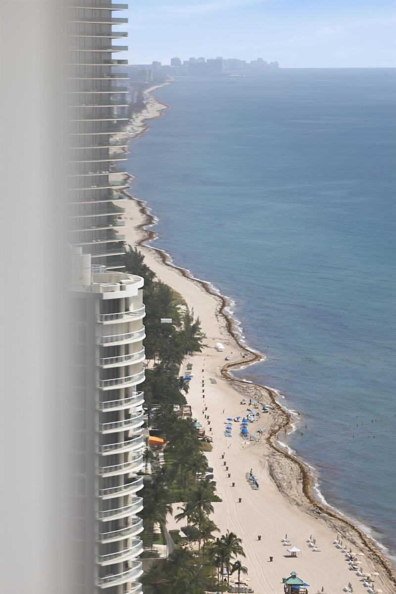 See details PH 5109 3 / 4045 sq. ft. $ 2026-07-31 0 Photo
