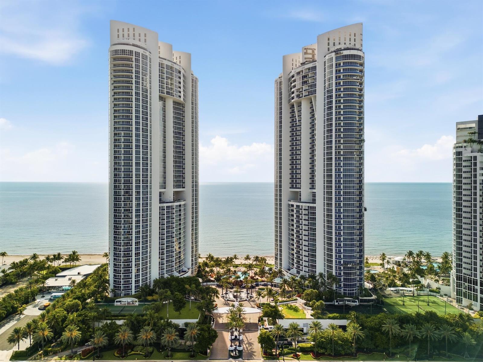 See details PH 5109 3 / 4045 sq. ft. $ 2026-07-31 0 Photo