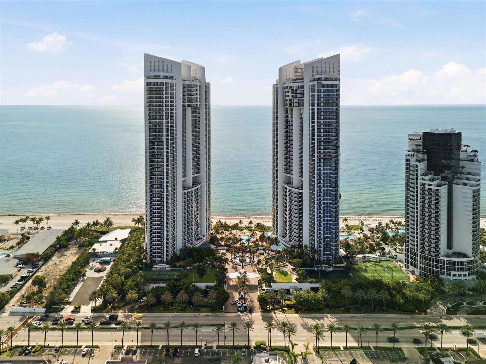 See details PH 5109 3 / 4045 sq. ft. $ 2026-07-31 0 Photo