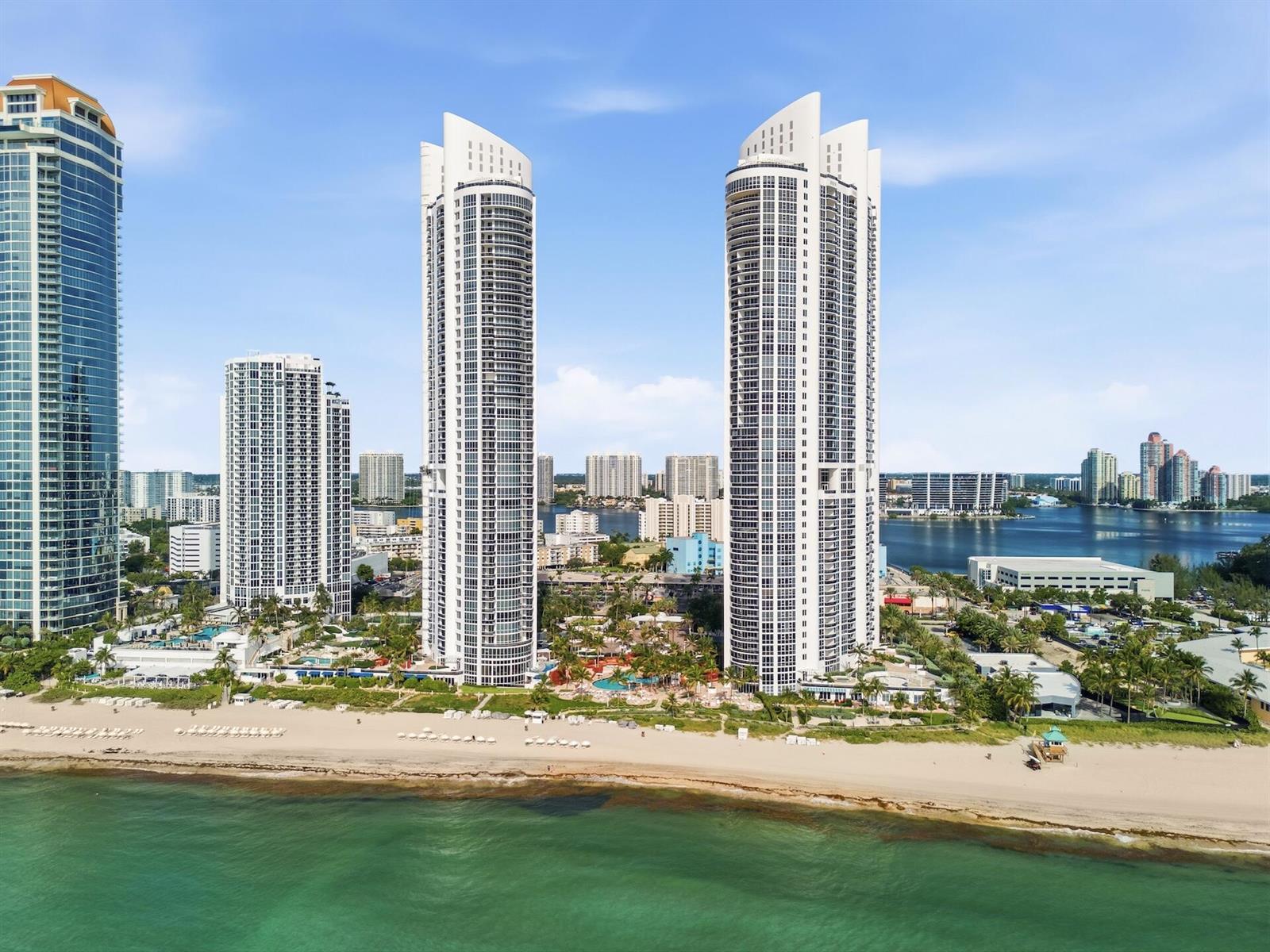See details PH 5109 3 / 4045 sq. ft. $ 2026-07-31 0 Photo