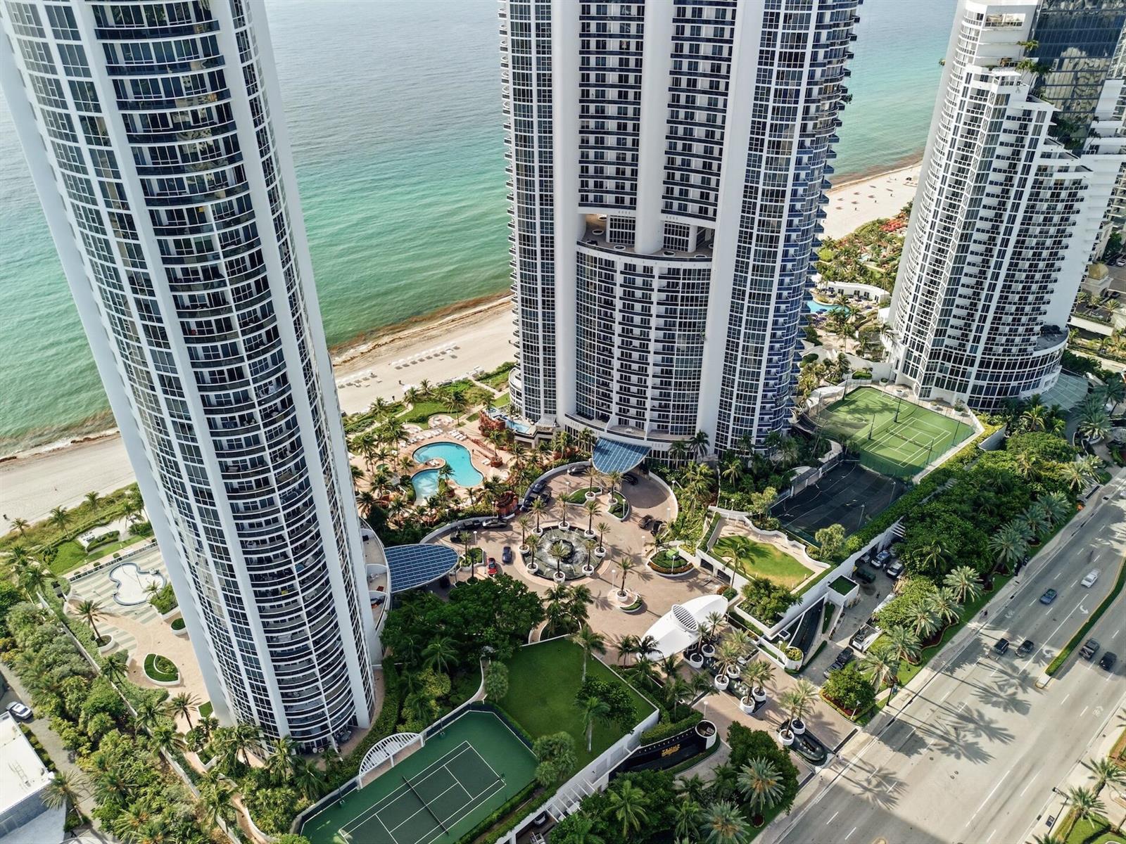 See details PH 5109 3 / 4045 sq. ft. $ 2026-07-31 0 Photo