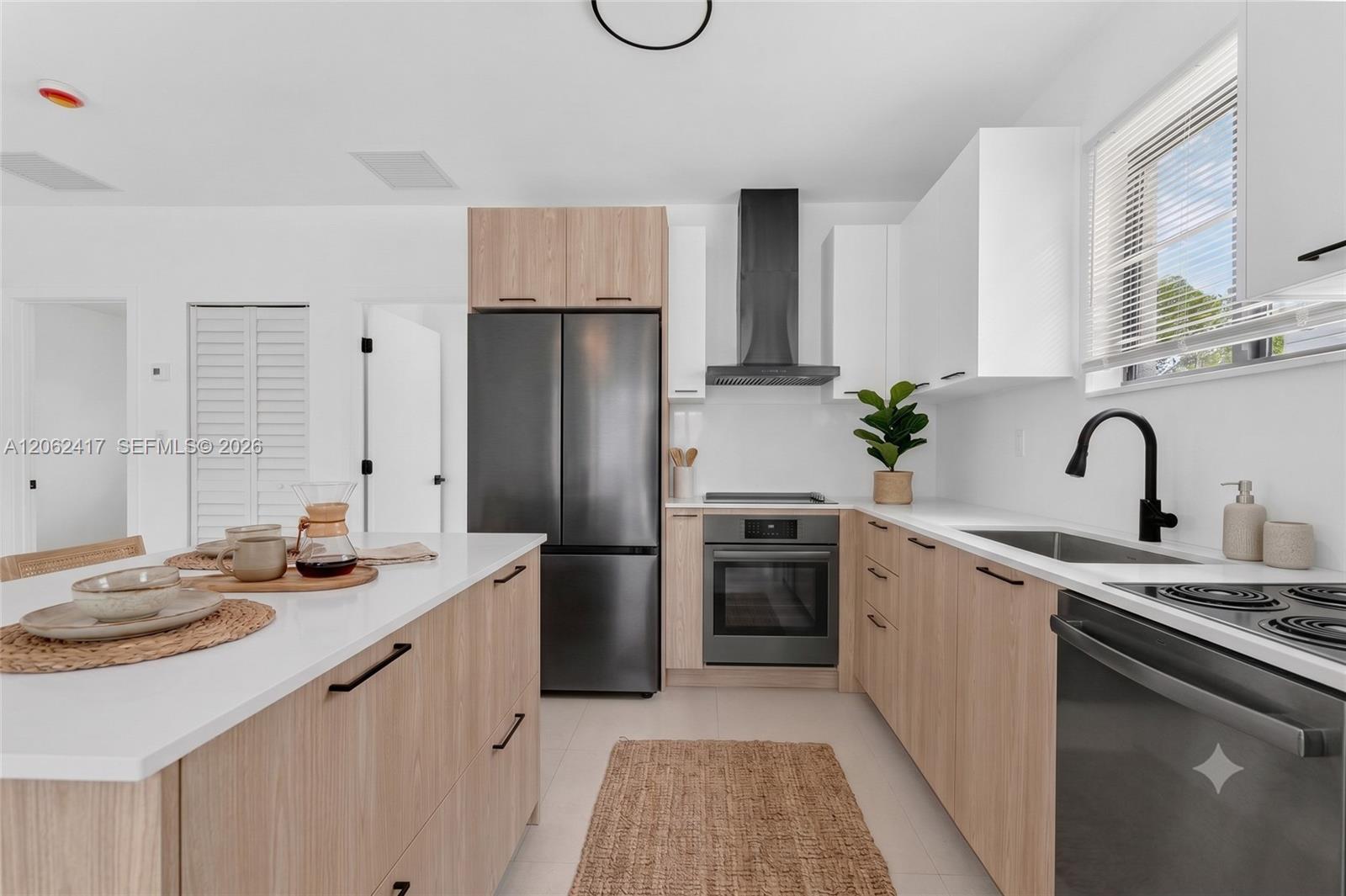   /  2300 sq. ft. $ 2026-07-30 0 foto