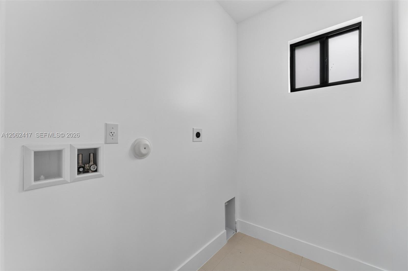   /  2300 sq. ft. $ 2026-07-30 0 foto