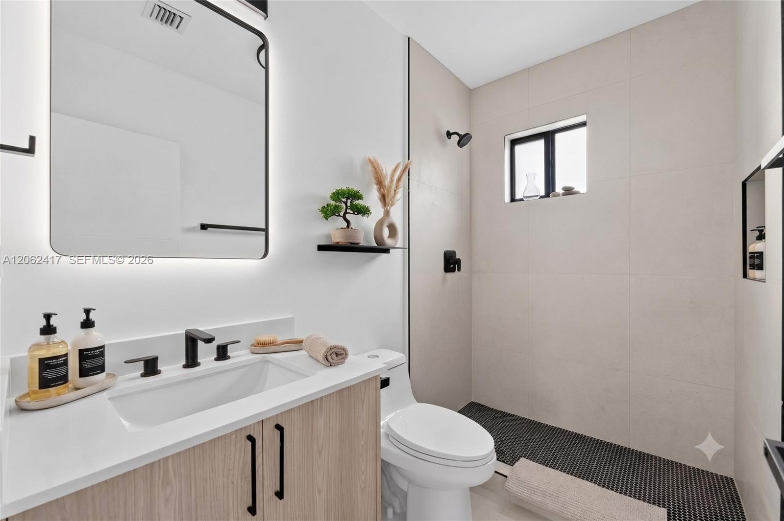   /  2300 sq. ft. $ 2026-07-30 0 foto