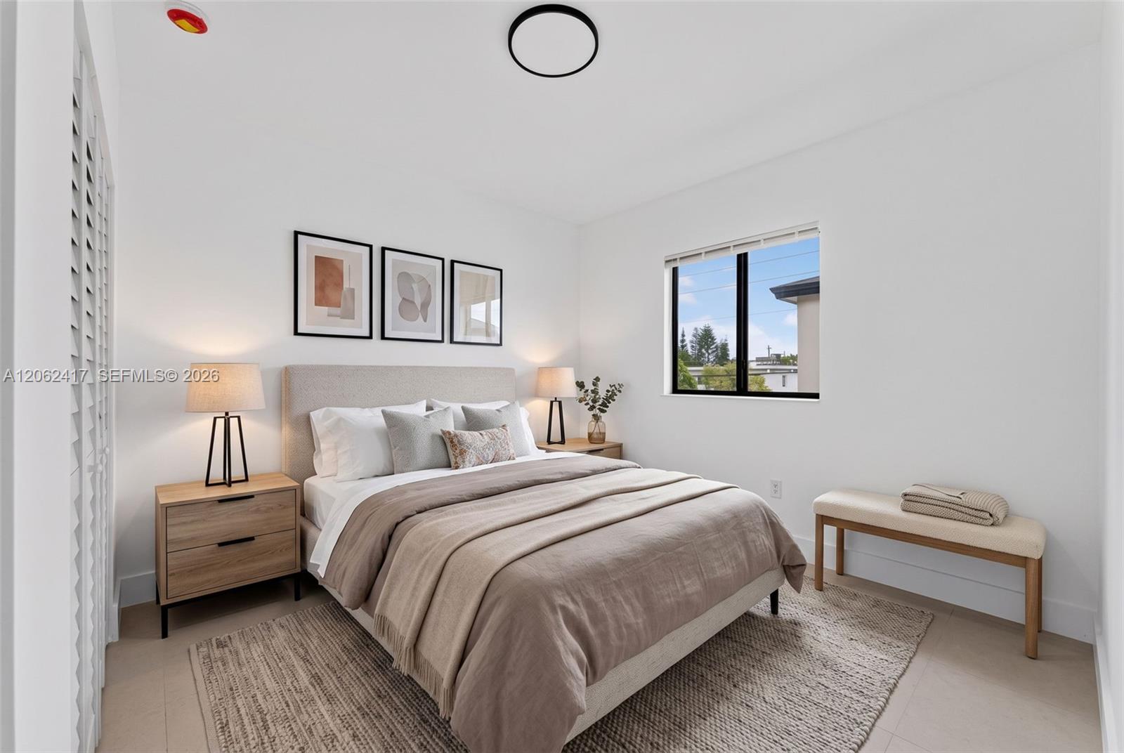   /  2300 sq. ft. $ 2026-07-30 0 foto