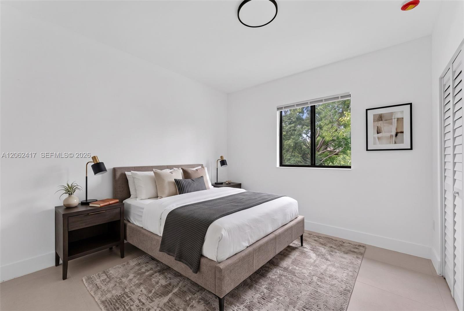   /  2300 sq. ft. $ 2026-07-30 0 foto