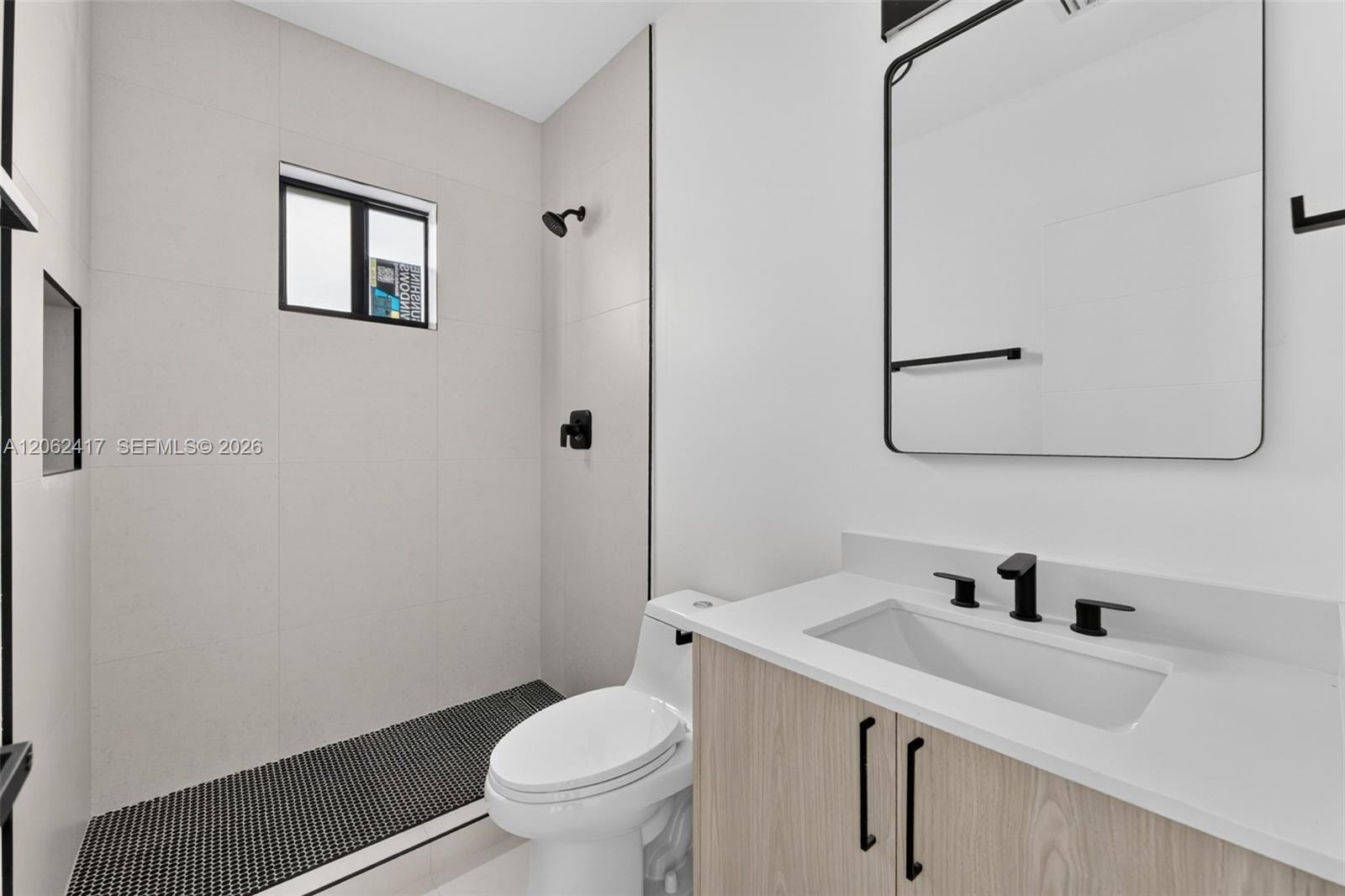   /  2300 sq. ft. $ 2026-07-30 0 foto
