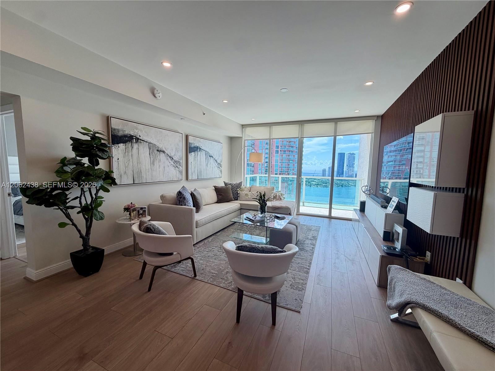 Photo of 3330 190th St  #2711, Aventura, Florida, 33180 - 